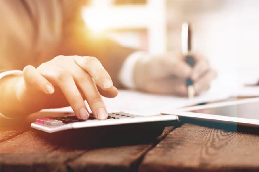 How much should you pay a content writer?